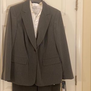 Emily 3 piece pantsuit.Gray w/ pinstripes. 16W NWT